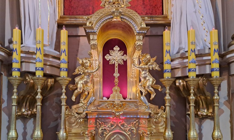 Нові свічки